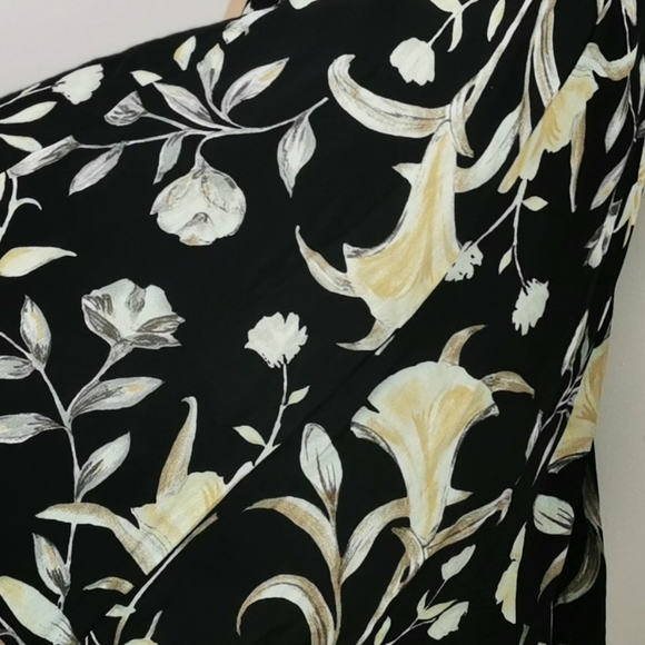 Large vintage Navy floral midi button-up skirt - Picture 6 of 8